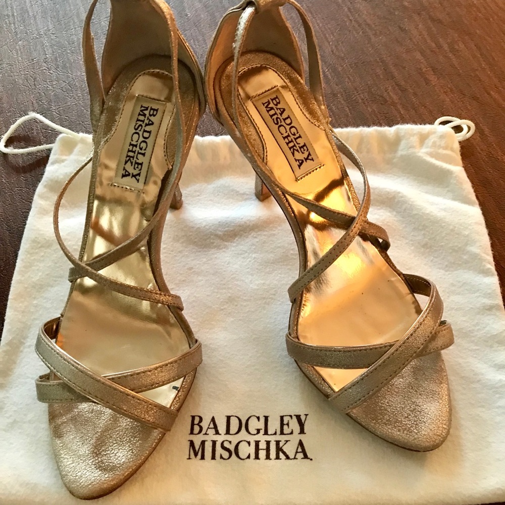 Badgley Mischka Walda Rose Gold Heels Size 6
